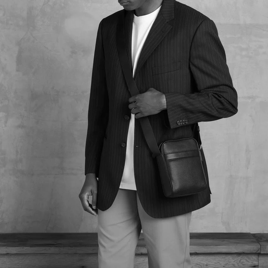Charles small cross body bag in grained leather - Marron cafe