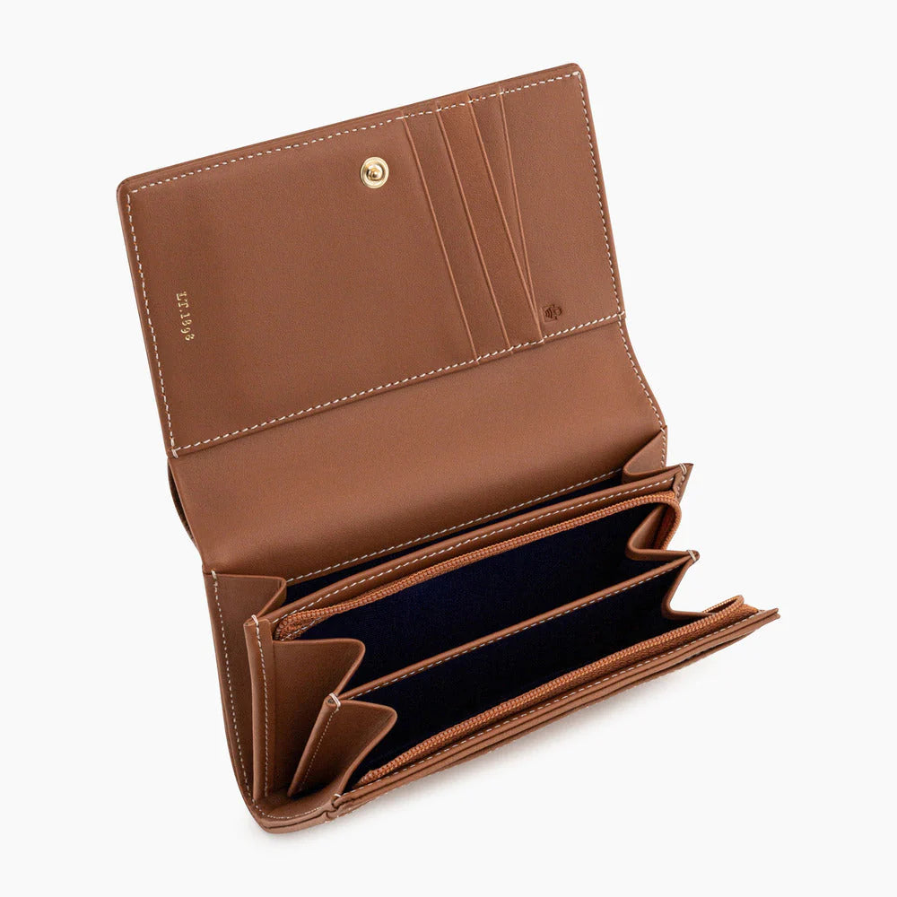 Emilie Wallet Zipped Coin Pocket With Le Tanneur Logo Brown