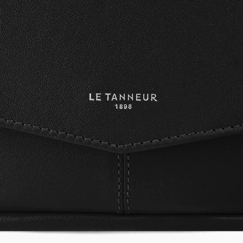 Charlotte smooth leather pouch with removable strap