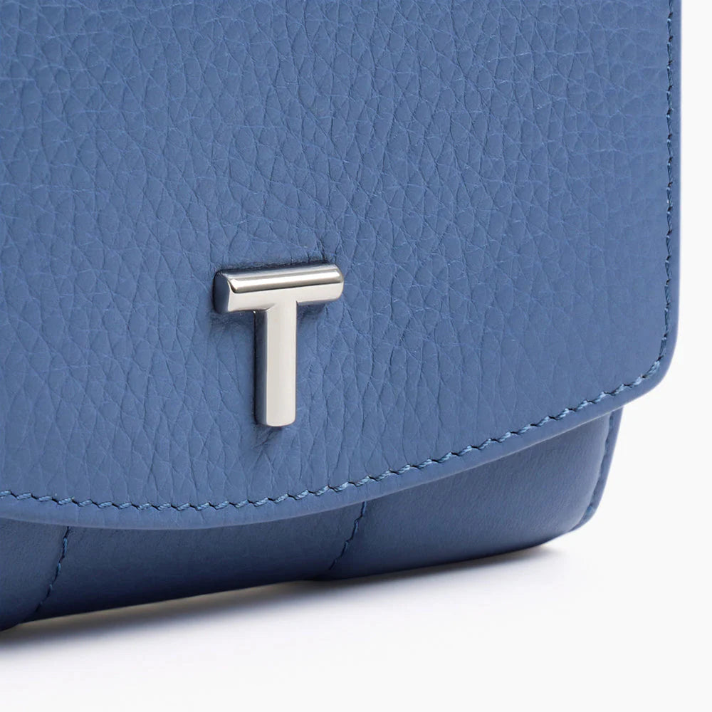Romy Coin Case With Flap Closure In Horizon Blue Grained Leather