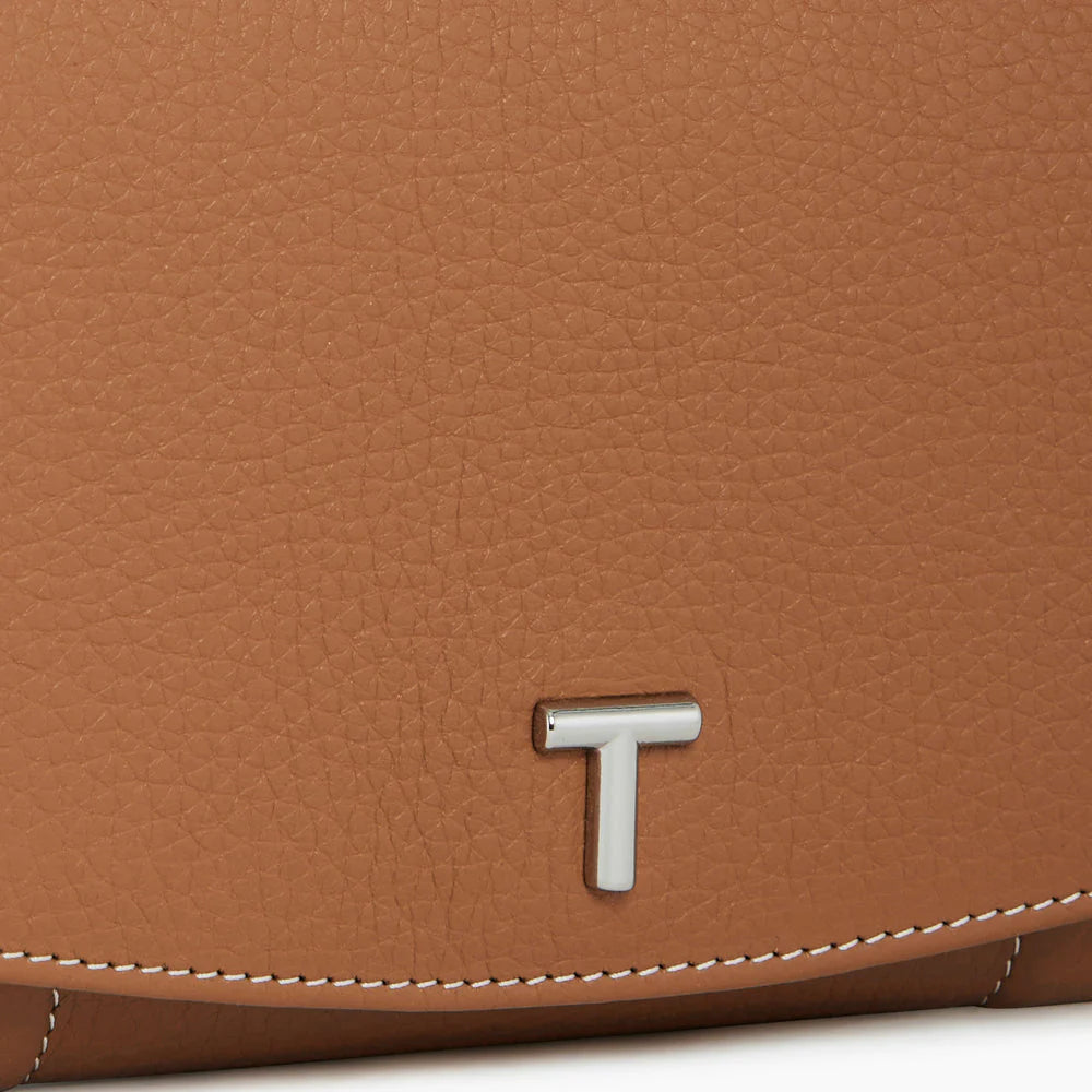 Romy Large Zipped Wallet In Tan Brown Grained Leather