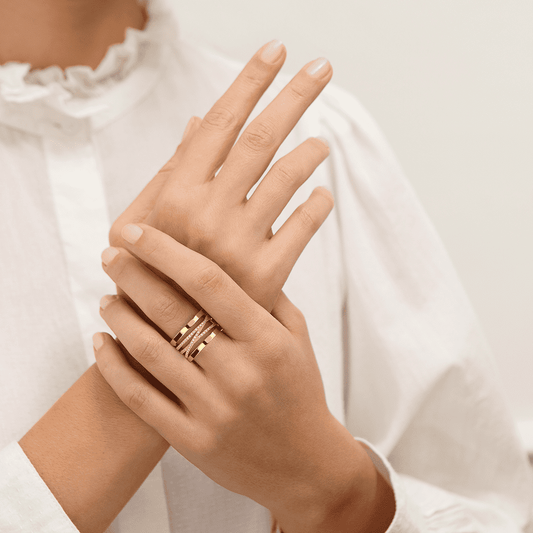 Liens Ring, Gold finish, Coral / Navy Blue